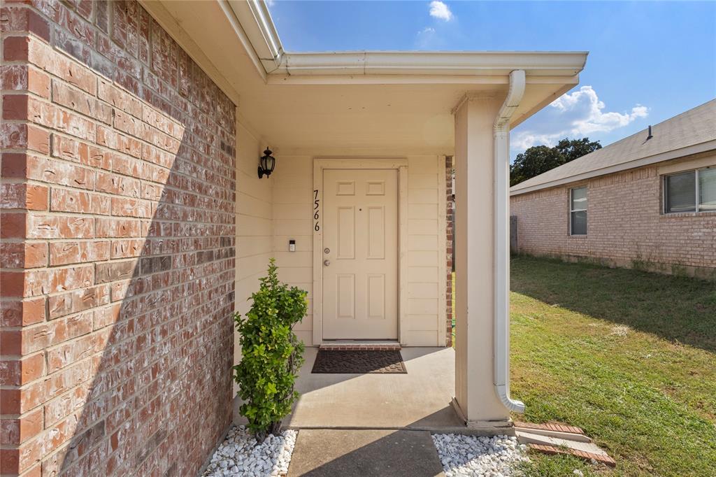 7566 Hedgeoak Court