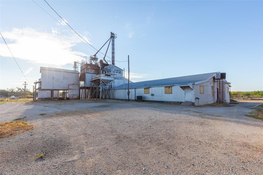 200 E 1st Street