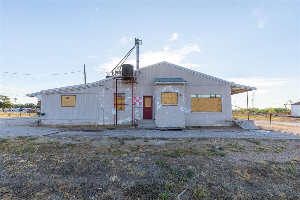 200 E 1st Street