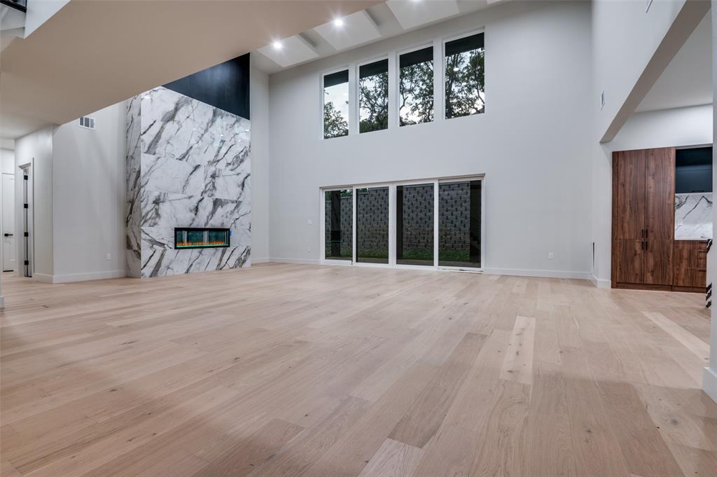 6301 Tiffany Oaks Lane