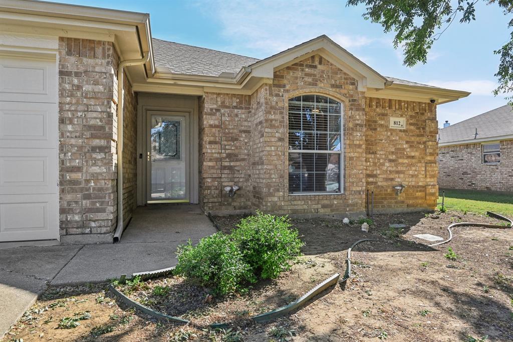 812 Redbud Road