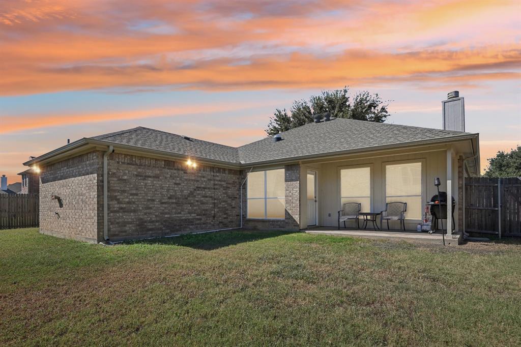 812 Redbud Road