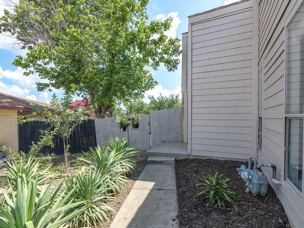2163 Villa Place A