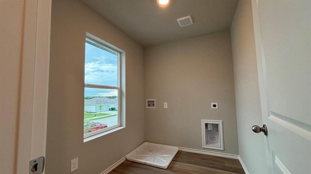 Hickory Grove - Residential