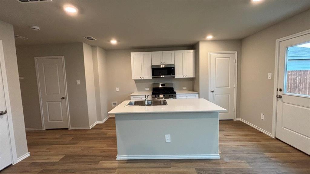 Hickory Grove - Residential