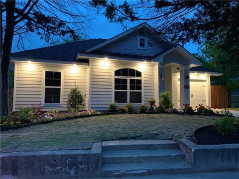 Photo of 305 Wyatt Street, Waxahachie, TX 75165 (MLS # 21336969)