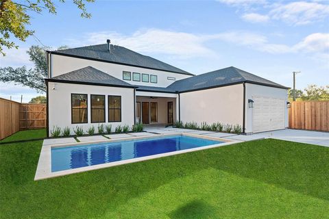 3373 Townsend Drive Dallas TX 75229