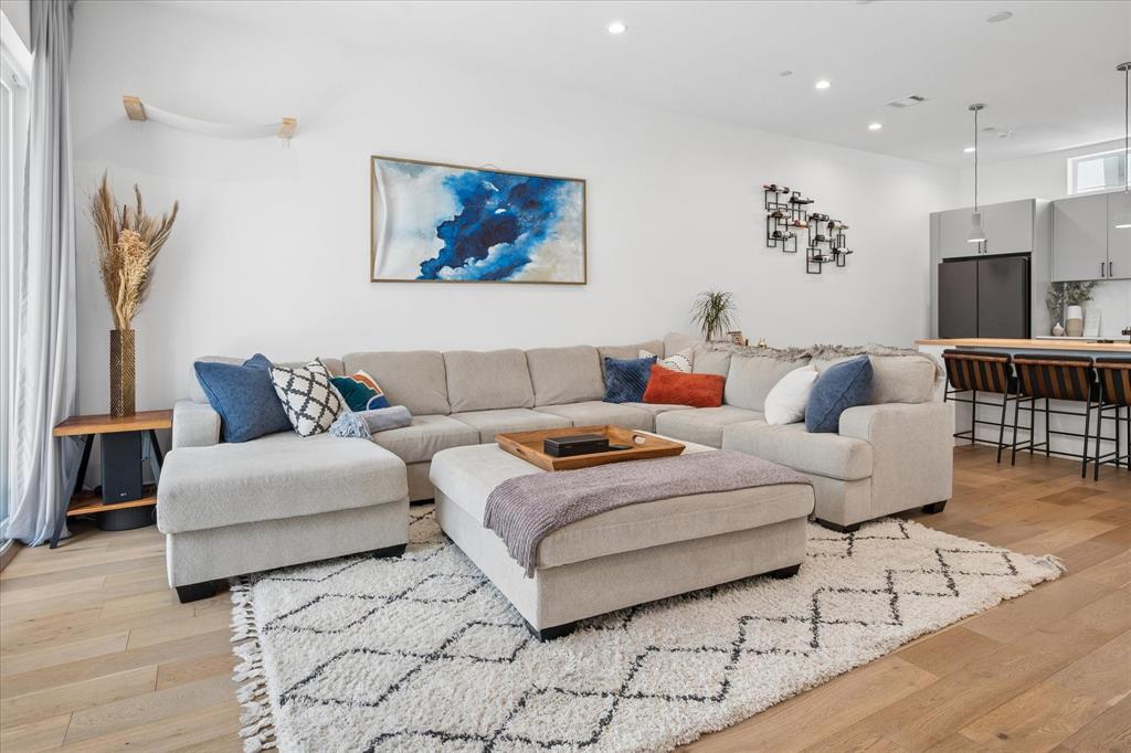 Dallas Land and Loan - Residential