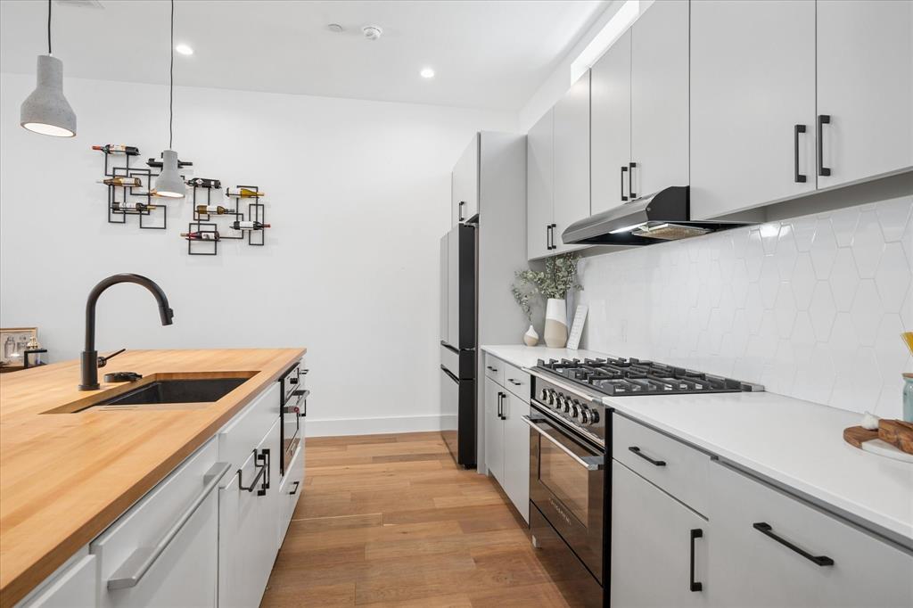 Dallas Land and Loan - Residential