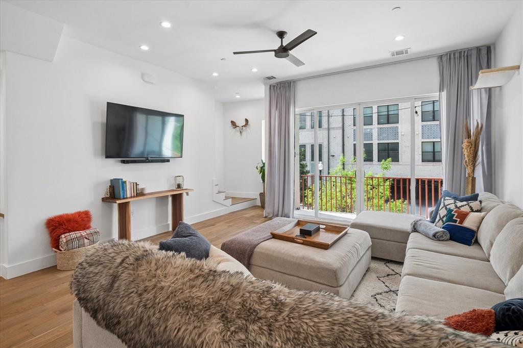 Dallas Land and Loan - Residential