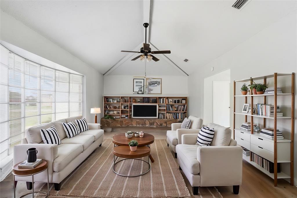 108 Pearly Top Drive