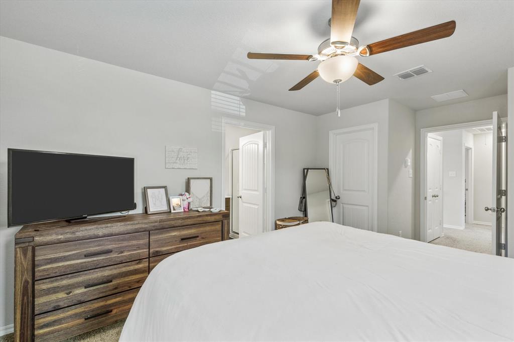 Treaty Oaks - Residential Lease