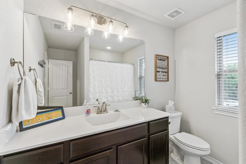 Treaty Oaks - Residential Lease