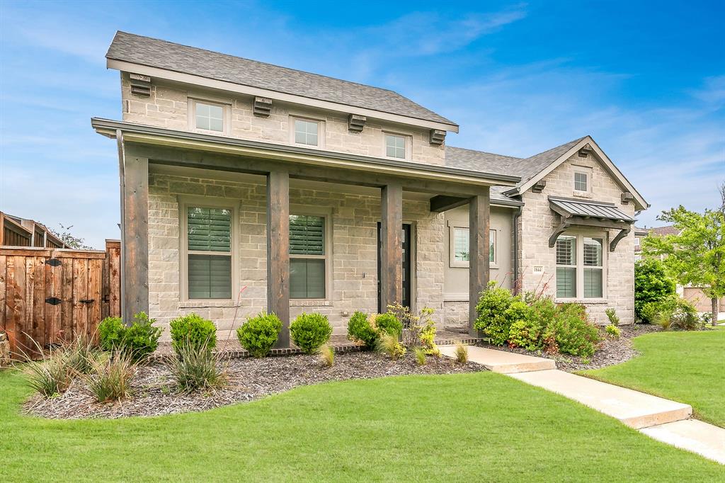 1844 Quiet Oak Place