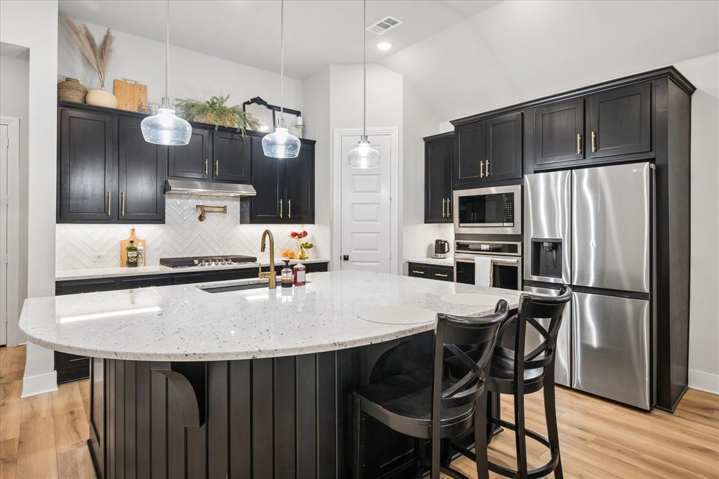 4737 Pin Oak Court