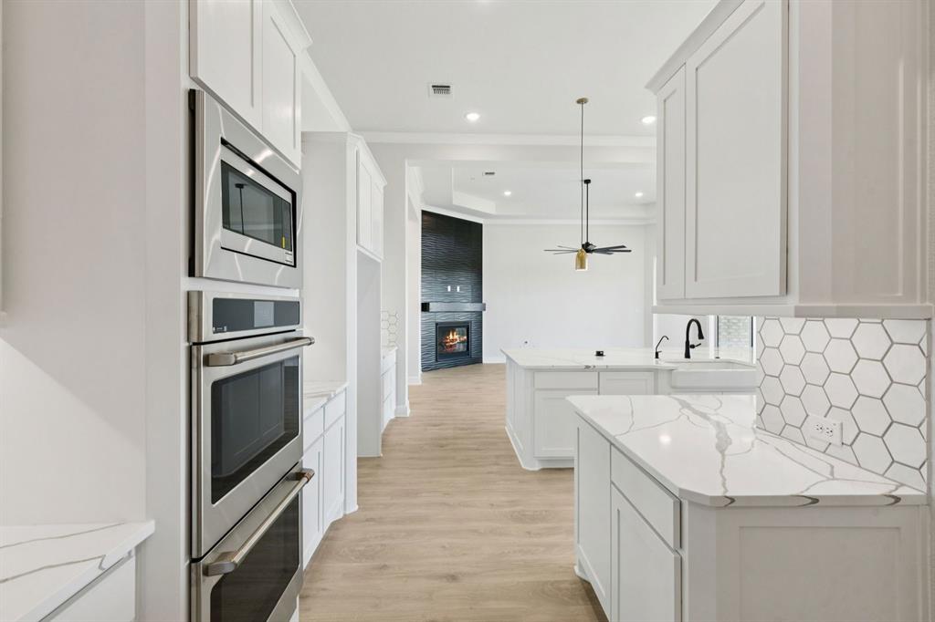 Lakeway Estates - Residential