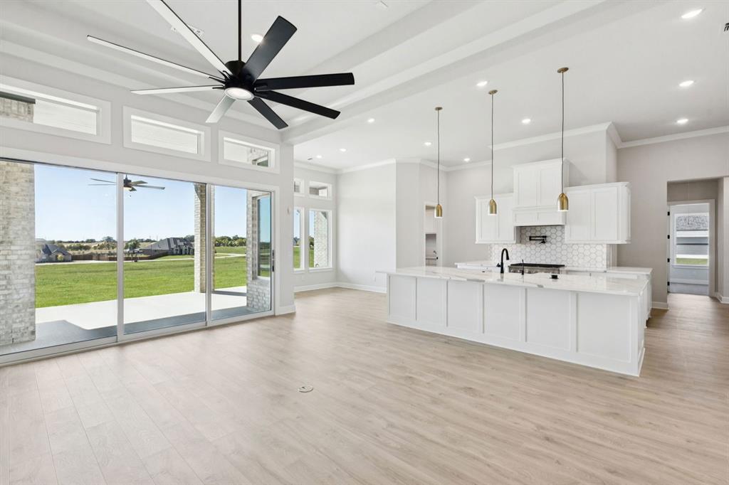 Lakeway Estates - Residential