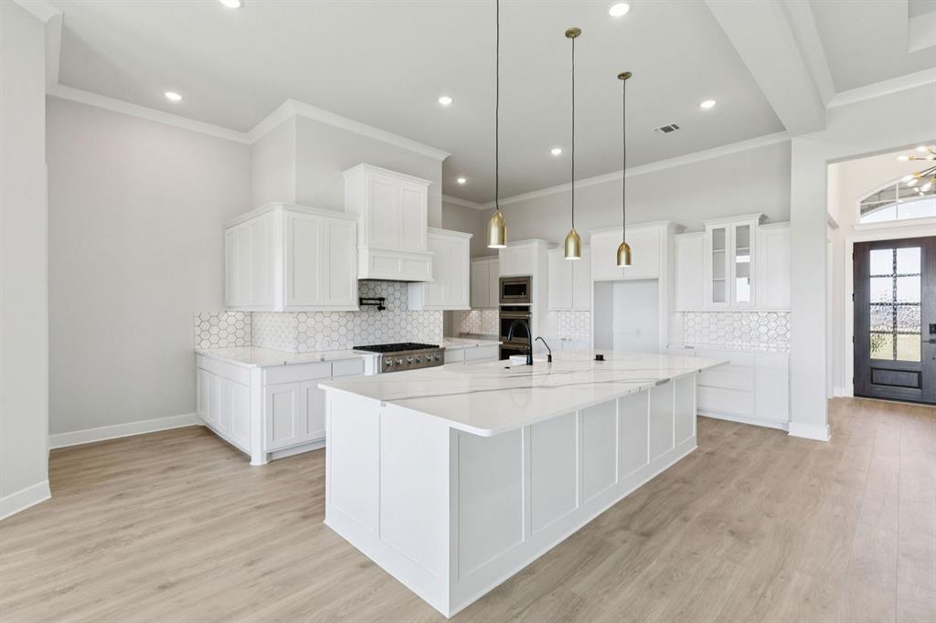 Lakeway Estates - Residential