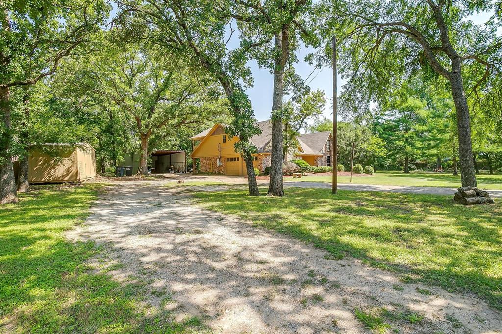 Photo 4 of 40 of 208 Saddle Hills Road house
