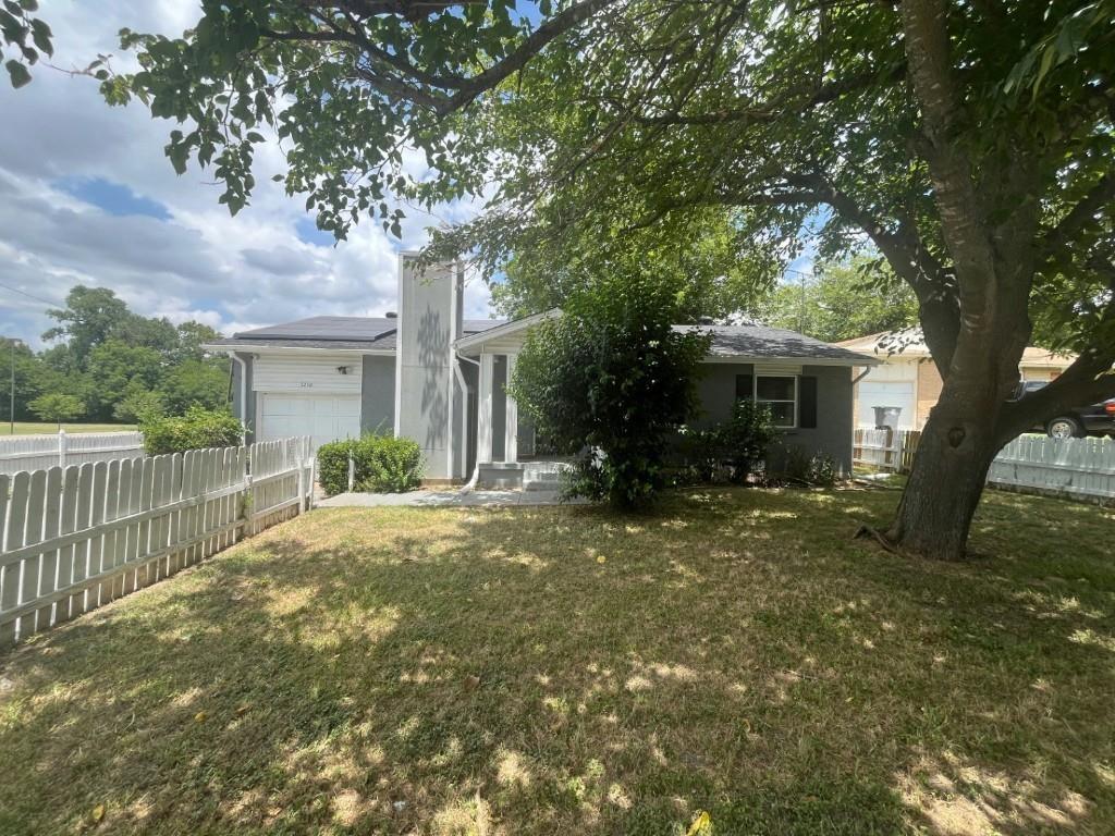 Photo of 3250 Highland Woods Circle, Dallas, TX 75241 (MLS # 21342249)