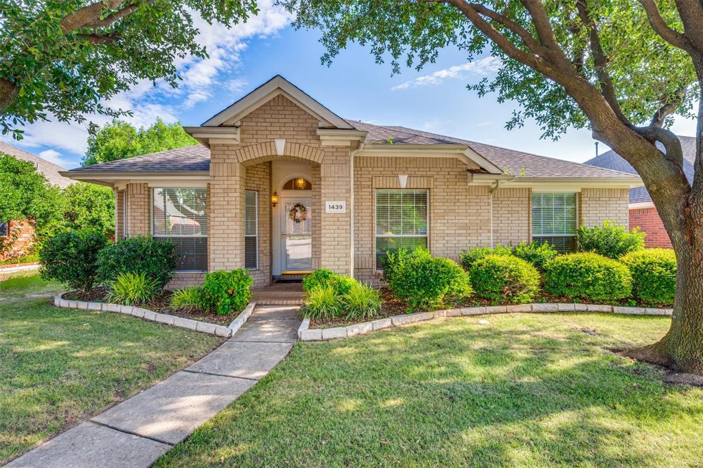 1439 Sleepy Hollow Drive