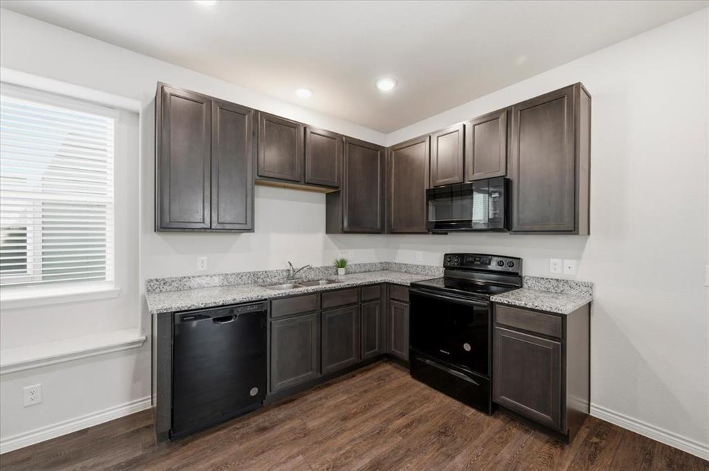 5721 Topwater Trail