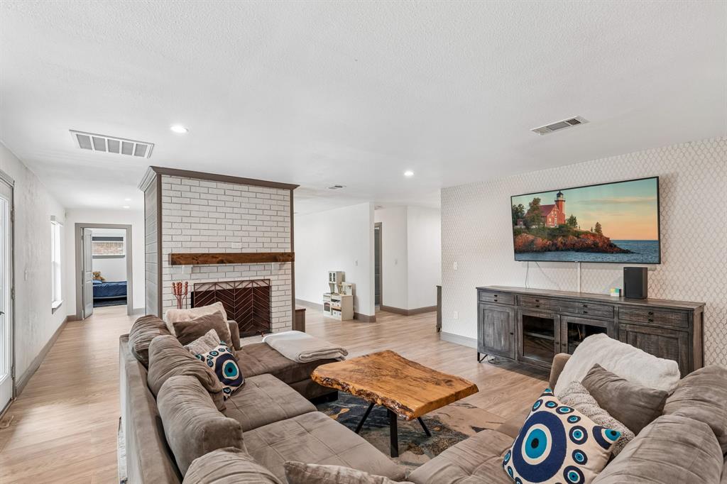 5216 Ashbrook Road