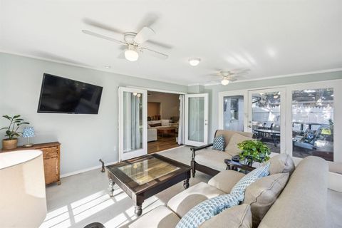 Tiny photo for 3284 Golfing Green Drive, Farmers Branch, TX 75234 (MLS # 21099226)