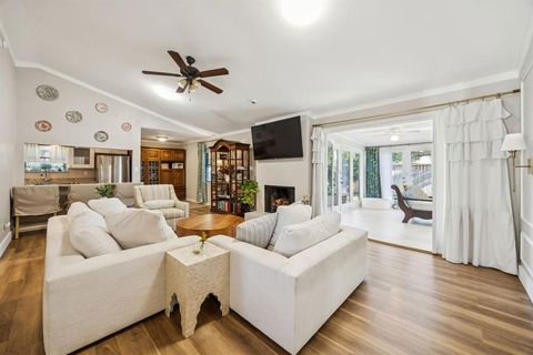 Tiny photo for 3284 Golfing Green Drive, Farmers Branch, TX 75234 (MLS # 21099226)