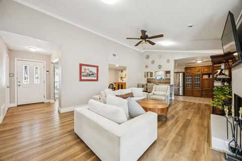 Tiny photo for 3284 Golfing Green Drive, Farmers Branch, TX 75234 (MLS # 21099226)