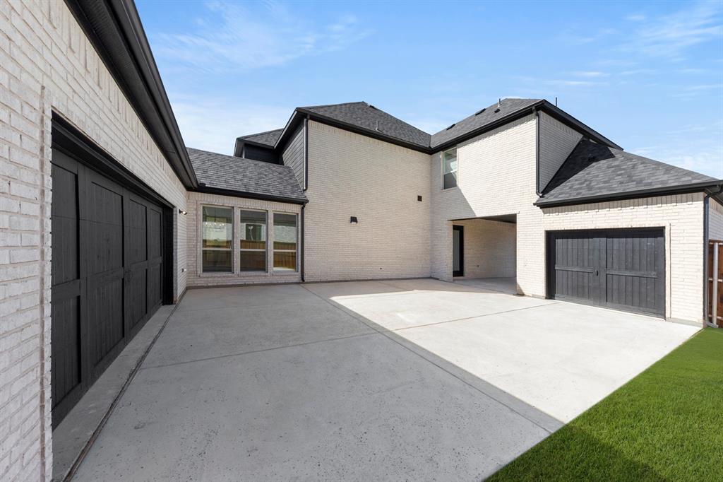 Winding Creek - Residential