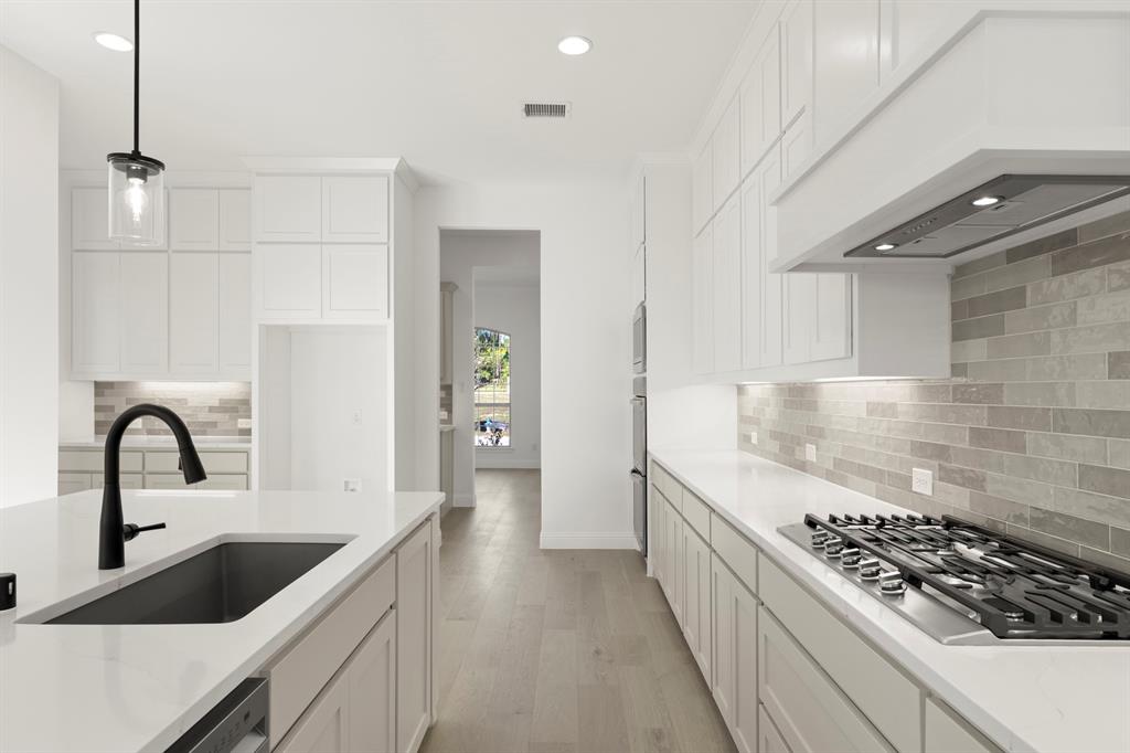 Winding Creek - Residential