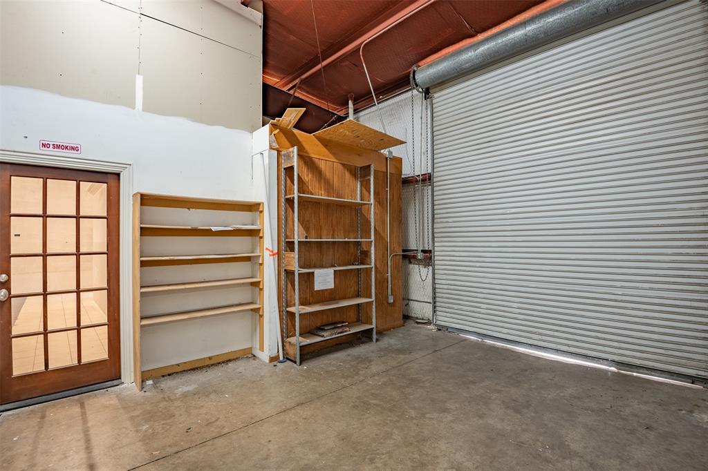 N Waxahachie - Commercial Lease