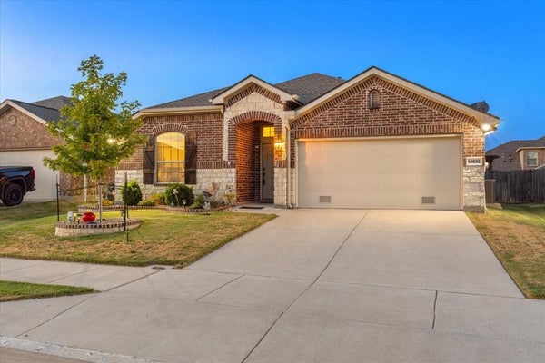 14632 SUNDOG WAY, HASLET, TX 76052 - Image 8cebec822eb16d5a5036b4e4122a67ef/2021556581