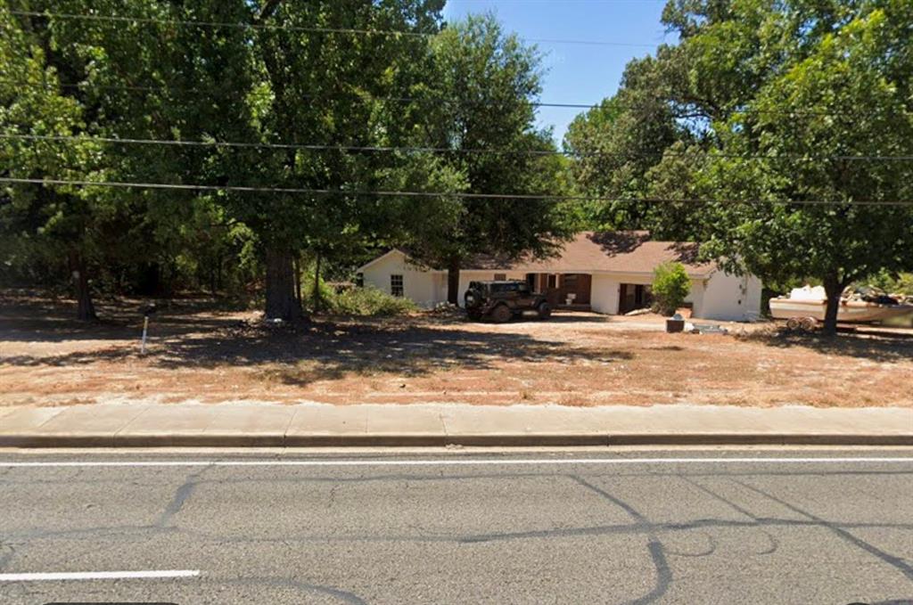 1228 N Northwest Loop 323