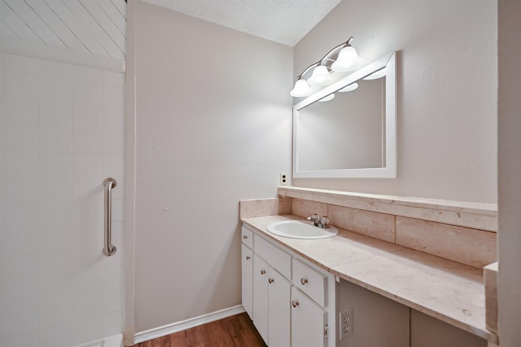 Crowley Park South Add - Residential Lease