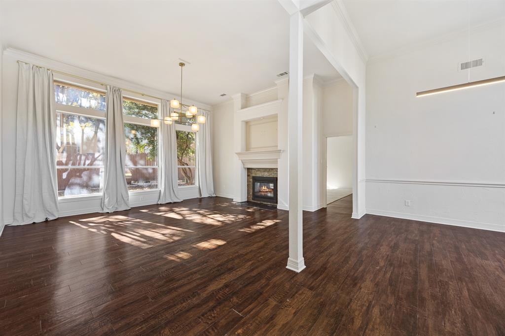 920 Cat Hollow Court