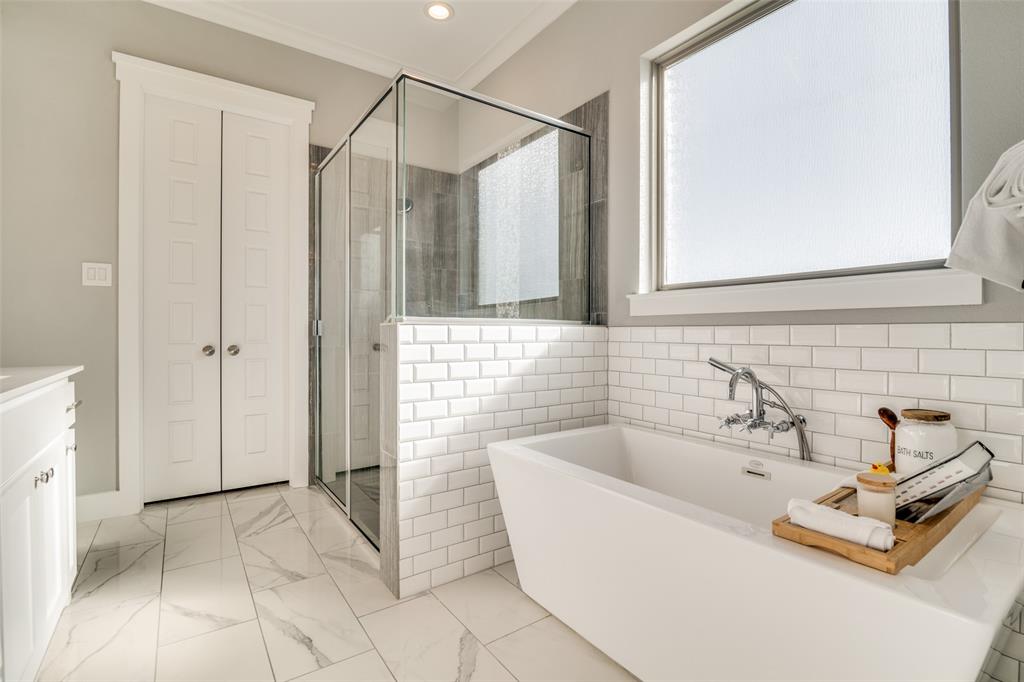 Summer Lake Country Estates - Residential