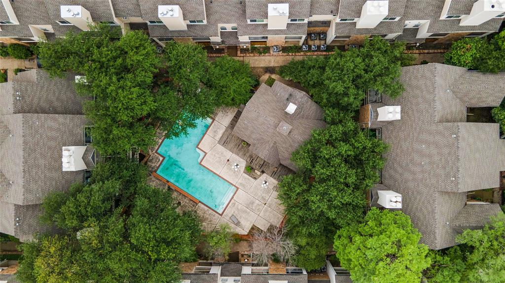 Parkway Quarter Condos - Residential Lease