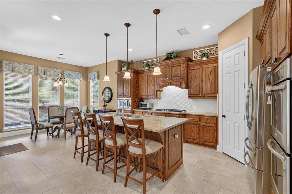 2340 Hedgewood Lane
