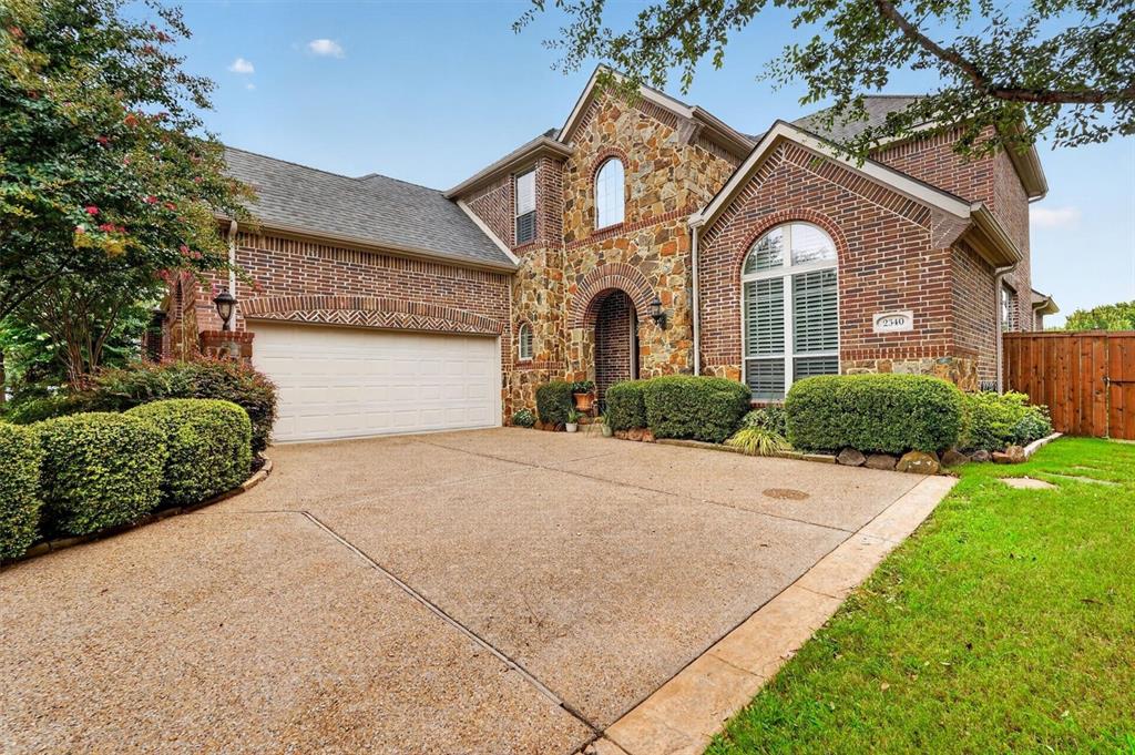 2340 Hedgewood Lane