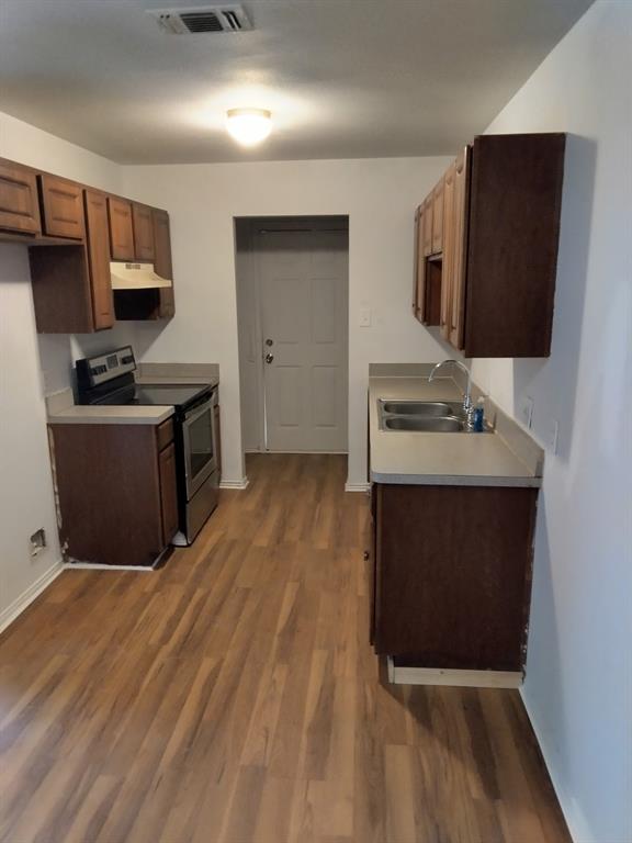 Howard W R Add - Residential Lease