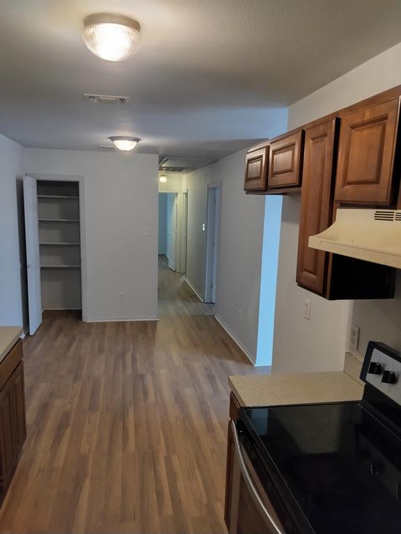 Howard W R Add - Residential Lease