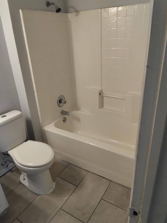 Howard W R Add - Residential Lease