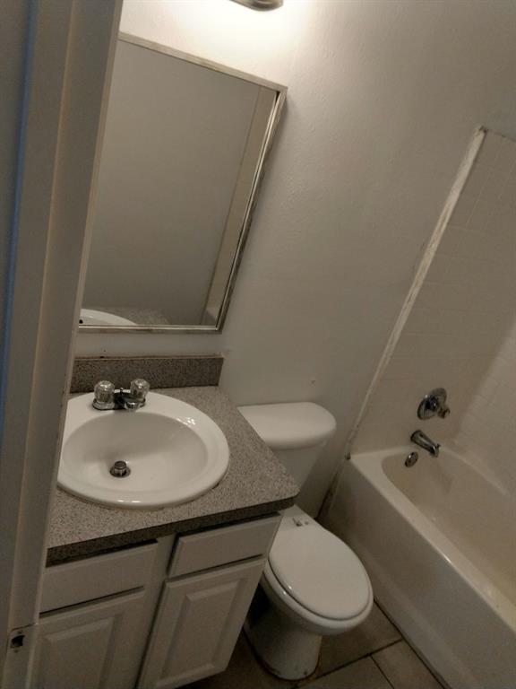 Howard W R Add - Residential Lease