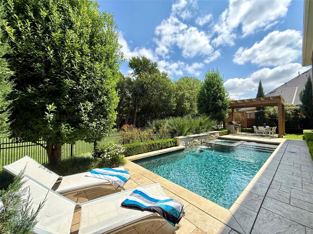2112 Waterbrook Drive