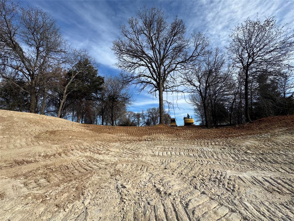 Kirk's Corner - Land