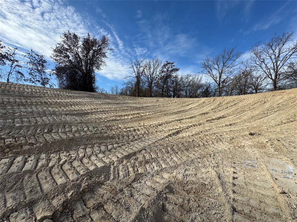 Kirk's Corner - Land