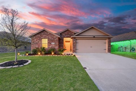 Photo of 305 Silo Circle, Royse City, TX 75189 (MLS # 21212798)