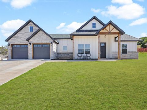 1305 Shawnee Trail Granbury TX 76048